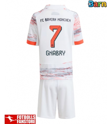 Bayern Munich Serge Gnabry #7 Bortatröja Barn 2025-26 Kortärmad (+ Korta byxor)